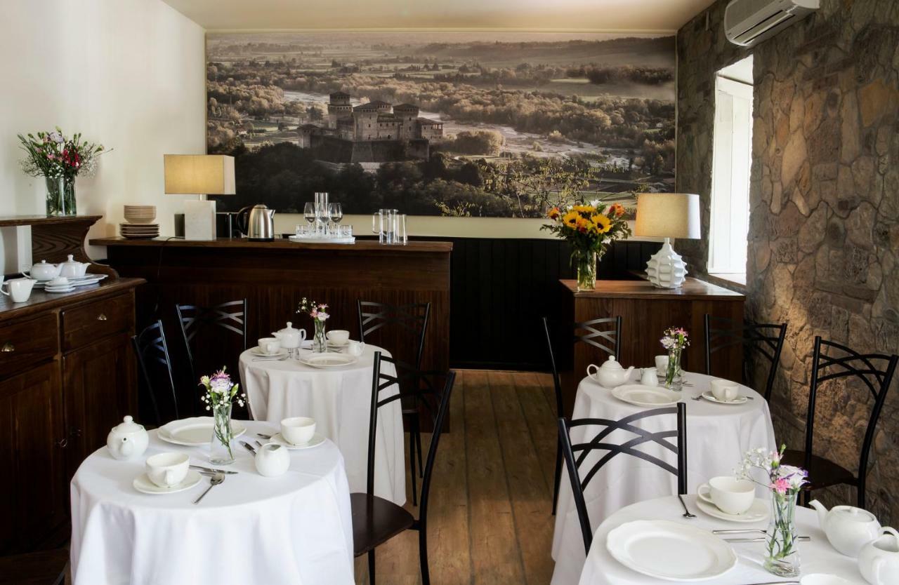 La Locanda Del Borgo Torrechiara Εξωτερικό φωτογραφία