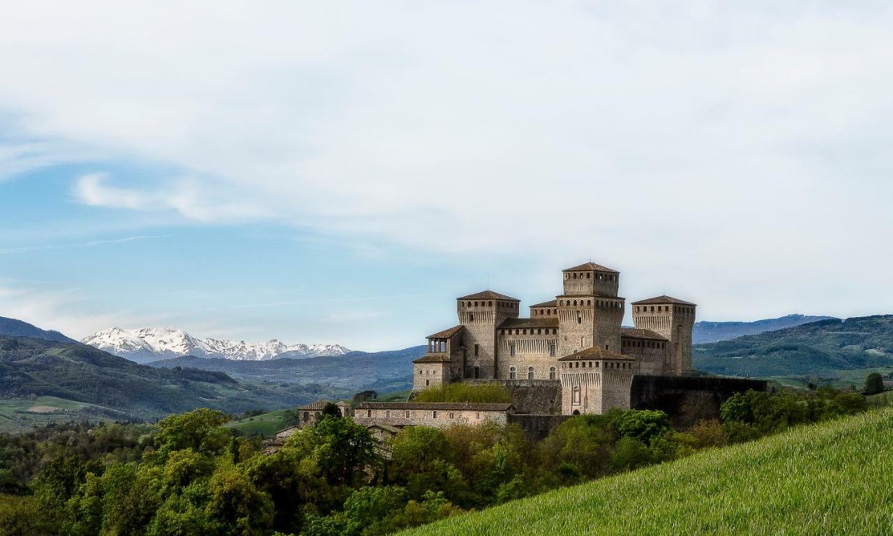 La Locanda Del Borgo Torrechiara Εξωτερικό φωτογραφία